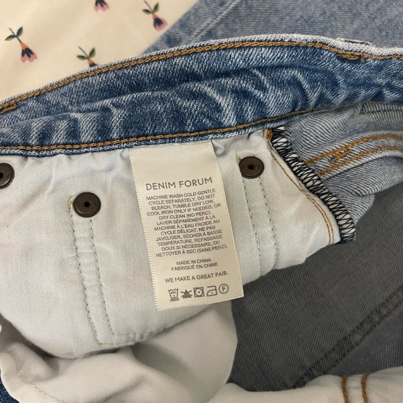 Aritzia Denim Forum The Twiggy High Rise Flare 28L - Picture 5 of 10